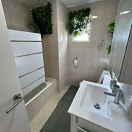 Reel Apartments- Luxury Hotel Torrevieja