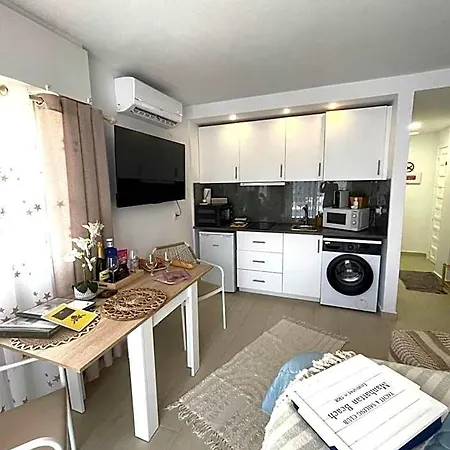 Reel Apartments- Luxury 3*
