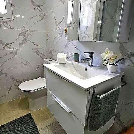 Reel Apartments- Luxury